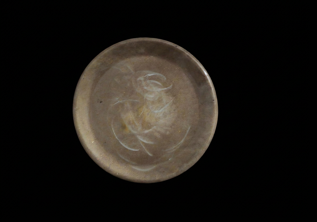 Velvet Alchemy: Artisan Resin Plates